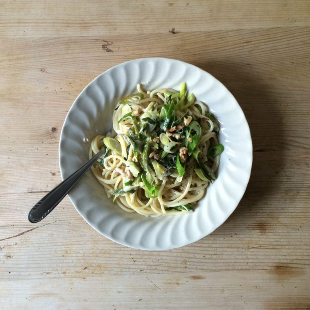 Spaghetti mit Lauch-Baumnuss-Sauce – Einfach Essen